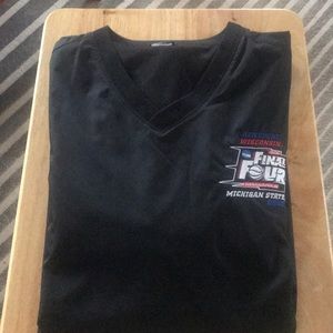 Gear vneck Final Four pull over!!!